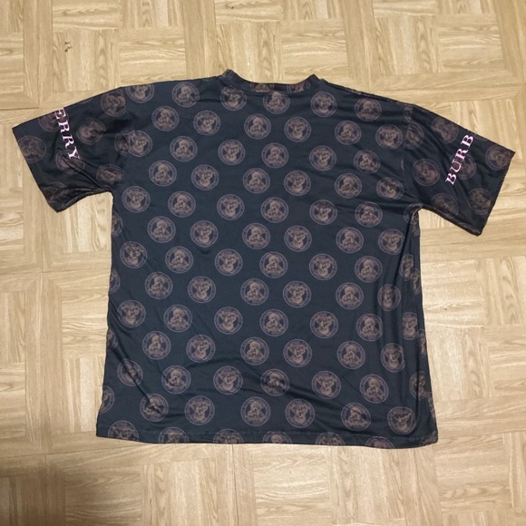 Burberry Pjamas - Picture 2 of 3